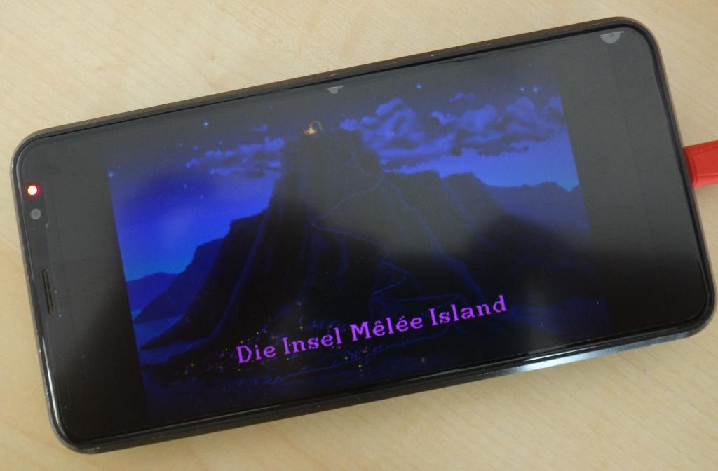 Picture of Mêlée Island on Librem5 (used look) - author says it is Monkey Island running in scummvm